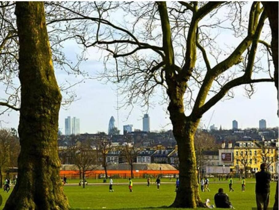 Functional Budget Stay With Wi-Fi And Laundry Facilities Near Tube Station 런던 외부 사진