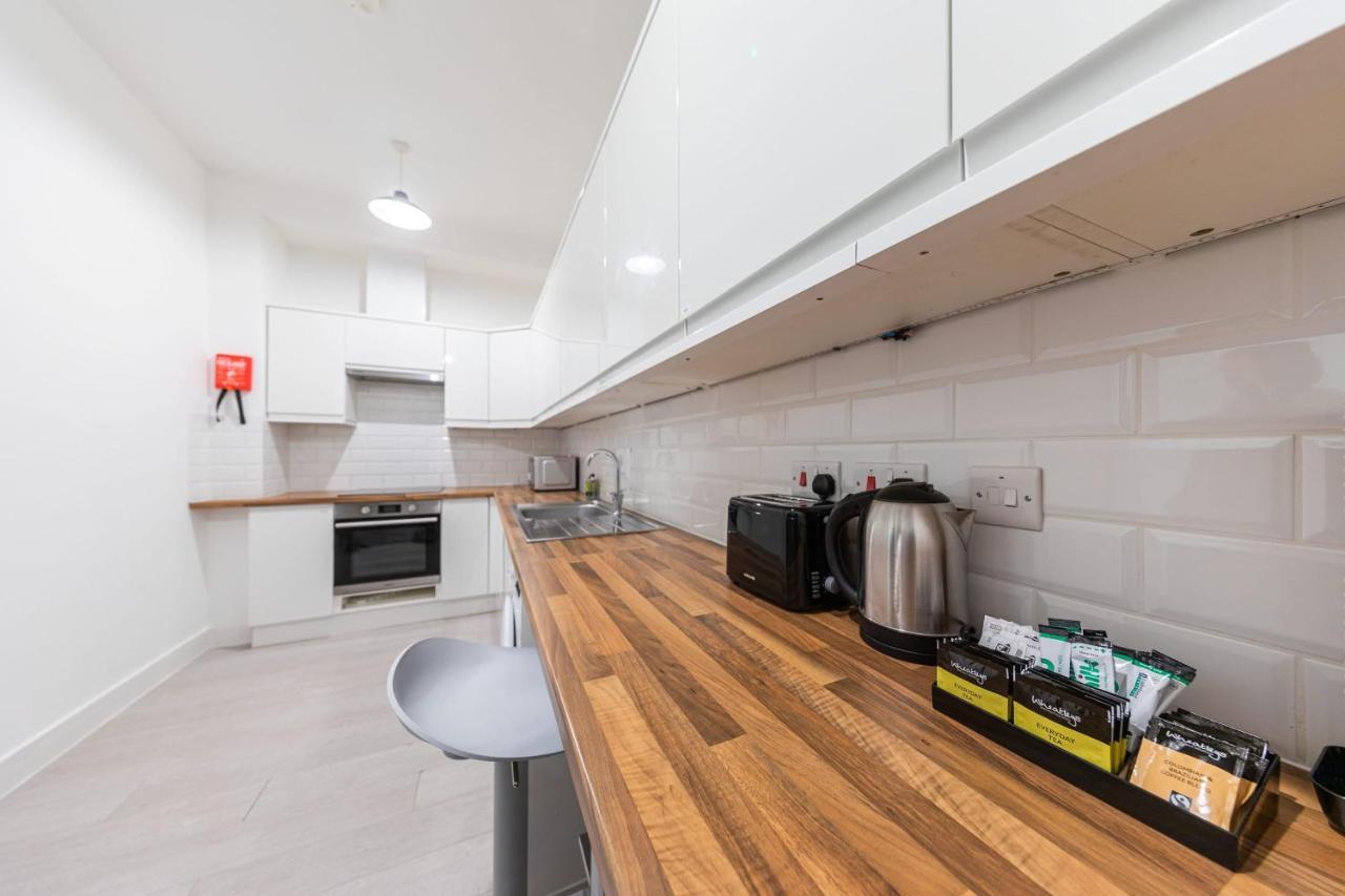 Functional Budget Stay With Wi-Fi And Laundry Facilities Near Tube Station 런던 외부 사진